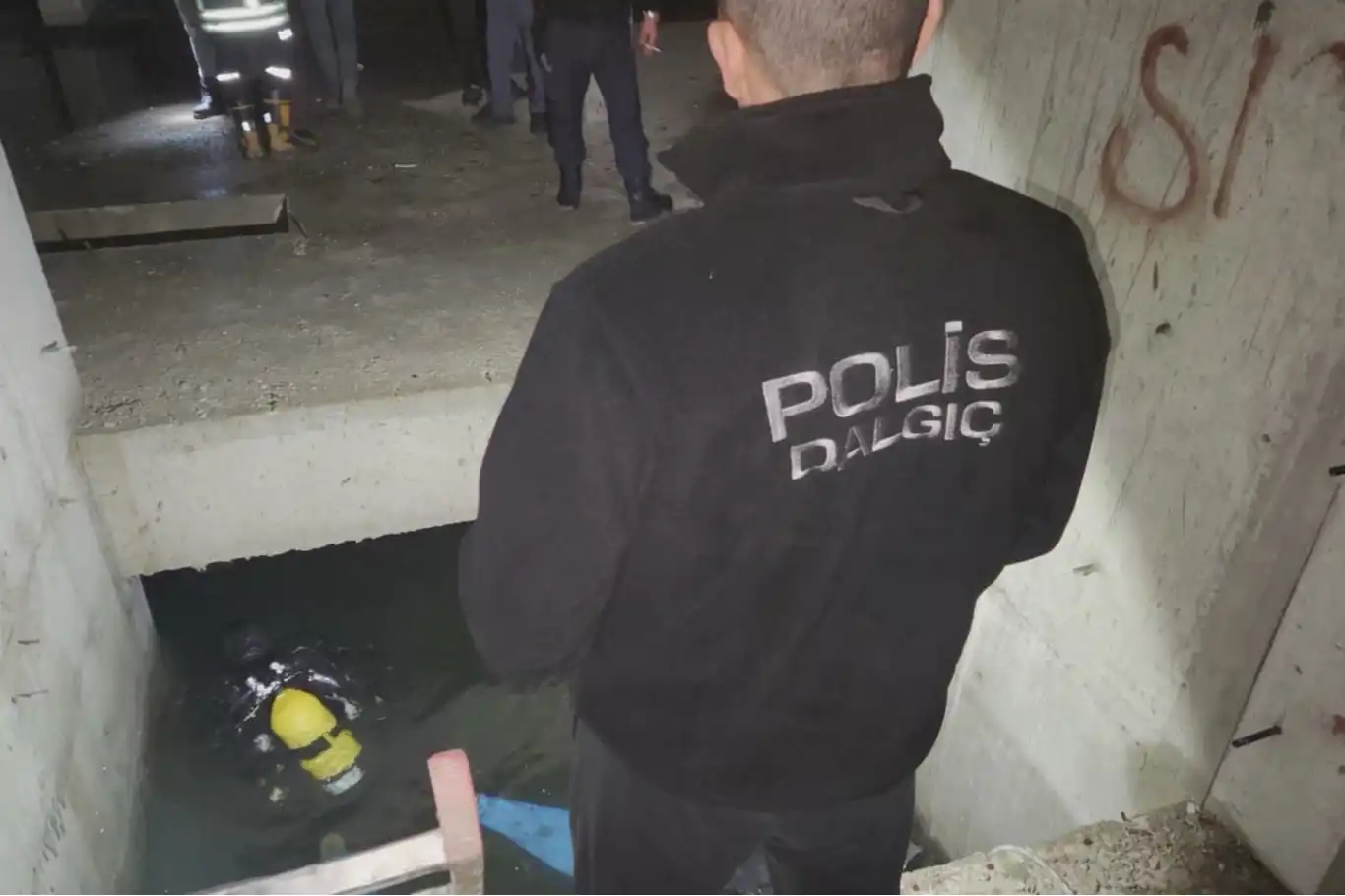 Adana'da inşaatın bodrumunda biriken suya düşen kişi hayatını kaybetti