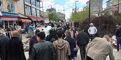 Ağrı'da çarşı pazar hareketli, cep yakıcı fiyatlar ve yağmur alışverişi etkiledi