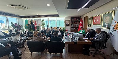 AK Parti Diyarbakır İl Başkanlığı’nda İstişare ve Değerlendirme Toplantısı