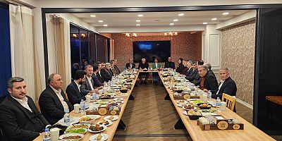 AK Parti Diyarbakır Teşkilatı İftar Sofrasında Buluştu