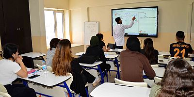 Akademi Lise ve Konukevi Kız Yurdu öğrencileri sınavlara hazır