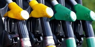 Akaryakıta gece yarısı yapılan zam tabelalara yansıdı