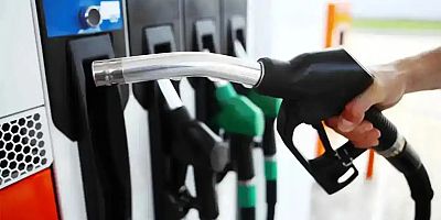 Akaryakıta zam geliyor: Benzin 1,15 lira, motorin 3,10 lira artacak