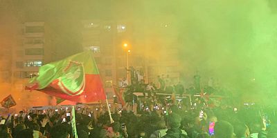 Amedspor 16 yıl sonra Süper Lig’e yükseldi: Taraftarlar sokaklarda coşkuyla kutladı