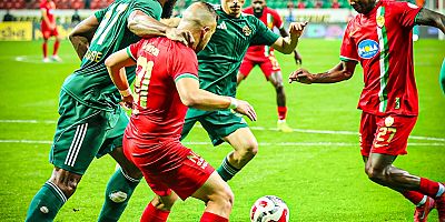 Amedspor 90'da  Mbaye Diagne  ile hayat buldu 