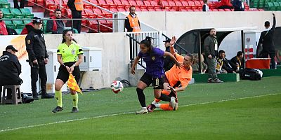 Amedspor Kadın Futbol Takımı  evinde yara aldı 2-0