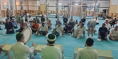 Amedspor Maçı Öncesi Kandil Programı Erkene Alındı: Gençler Camiye Akın Etti