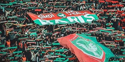 Amedspor tribünlerinden PFDK’ya sert tepki: “Bu cezayı kabul etmiyoruz!”
