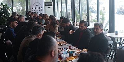 Amedspor yönetimi taraftar gruplarına Kahvaltı verdi 