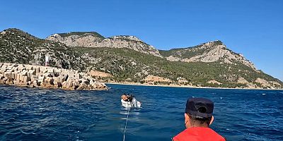 Antalya açıklarında mahsur kalan 3 kişi kurtarıldı