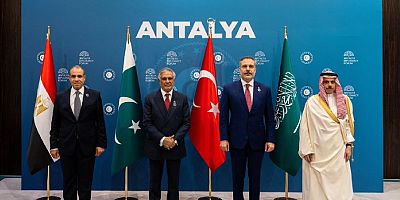 Antalya'da 4 ülkenin dışişleri bakanları bir araya geldi