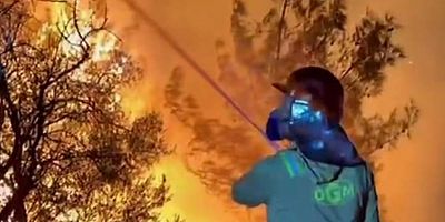 Antalya ve Mersin'deki yangınların enerjisi düşürüldü, Kozan'da müdahale sürüyor
