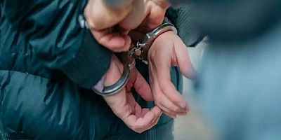 Bakan Gürlek’in tapu kayıtlarını sorgulayan ilçe tapu müdürü tutuklandı