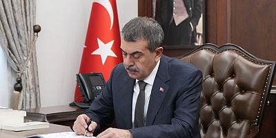 Bakan Tekin: İyi ki varsınız iyi ki evlatlarımızın ellerinden sımsıkı tutuyorsunuz