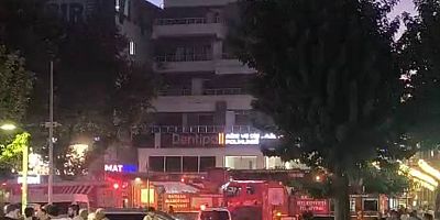 Batman'da plazanın koridorunda yangın: Dumandan etkilenler tahliye edildi