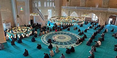 Batman'da Üniversite Camii ibadete açıldı