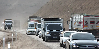 Batman-Diyarbakır arası ulaşımda sorun yaşayan sürücüler: Yol çilesi artık sona ersin