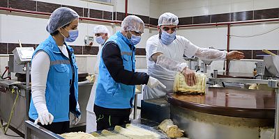 Bayram öncesi gıda satışı yapan iş yerleri denetlendi