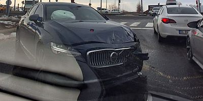 Beşyüzevler Kavşağında Feci Kaza