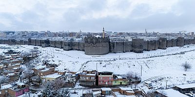 Beyaz Örtü Tarihle Buluştu Diyarbakır’da Kartpostallık Manzaralar