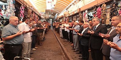 Beyazgül Ahilik Haftasında esnaf duasına katıldı