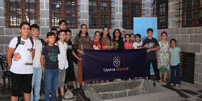 Bilgievi öğrencileri Diyarbakır’ın tarihi mekânlarını gezdi