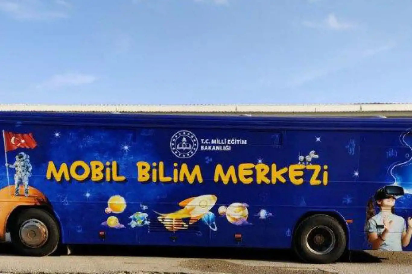 Bilim otobüsü, afet bölgesinde çocuklarla buluştu