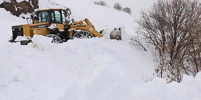 Bingöl-Diyarbakır kara yolu tır trafiğine kapatıldı