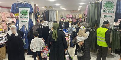 Bismil'de yetim ve ihtiyaç sahibi çocuklara bayramlık sevinci