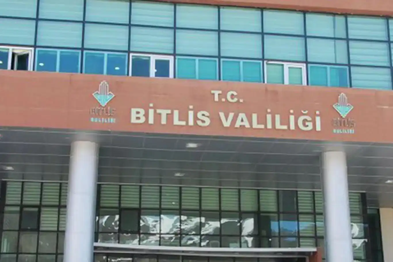 Bitlis'te gösteri yürüyüşü ve açık hava toplantıları yasaklandı