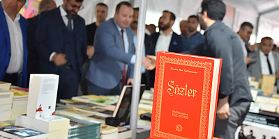 Bitlis'te ikincisi düzenlenen kitap fuarı okurlara kapılarını açtı