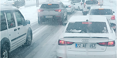 Bitlis’te kış geri geldi: 84 köy yolu ulaşıma kapandı