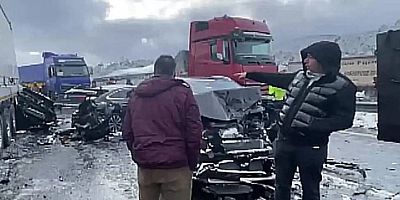 Bolu’da zincirleme kaza: 2’si ağır 10 yaralı