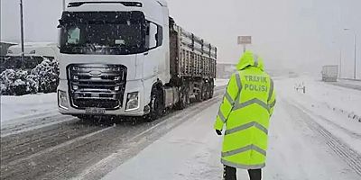 Bolu Dağı'nda ağır tonajlı araçların geçişine izin verilmiyor