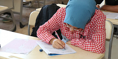 Bozova Belediyesinden öğrencilere destek    