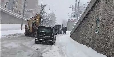 Bu görüntülerin ardından ofis alt geçidi ulaşıma kapandı
