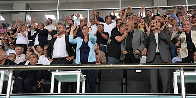Bucak, Amedspor’un zaferine tribünden ortak oldu