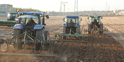 Buğday ekimine başlayan çiftçi kuraklık endişesi yaşıyor