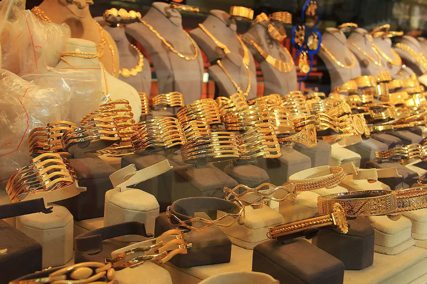 Çin altın rezervlerini artırdı: Sarı metal tarihi zirvede