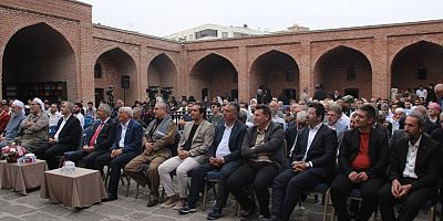 Cizre’de Melayê Cizîrî anıldı: Kürt dili, edebiyatı ve irfan mirasına sahip çıkma çağrısı