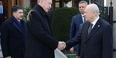 Cumhurbaşkanı Erdoğan, MHP Genel Başkanı Bahçeli'yi evinde ziyaret etti