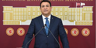 DEVA Partisi Sözcüsü Şahin: “Emeklinin, işçinin, memurun, polisin, doktorun, öğretmenin sorunlarını çözmek istediniz de ‘hakkıyla uymadığınız Anayasa’ mı yetersiz kaldı?