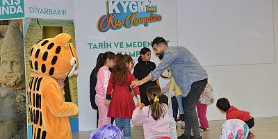 DİCLE ÜNİVERSİTESİ DEPREMZEDE ÇOCUKLAR İÇİN SOSYAL AKTİVİTELER YAPMAYA DEVAM EDİYOR 