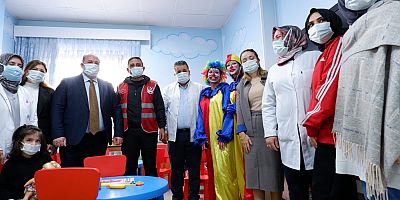 Dicle Üniversitesi’nde Hasta Çocuklara Moral Etkinliği