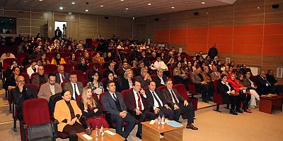 Dicle Üniversitesi'nde Mehmet Akif Ersoy anıldı