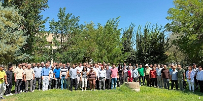 DİLEKÇİ’YE 3. GÜNDE BÜYÜK İLGİ: DEĞİŞİM RÜZGÂRI GÜÇLENİYOR
