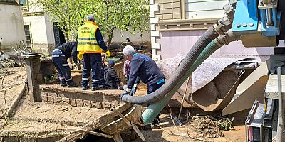 DİSKİ’den Kurtalan’a sel sonrası destek: Tahliye ve temizlik sürüyor