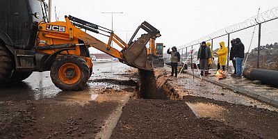 DİSKİ’den su birikintilerine karşı yağmur suyu çalışması