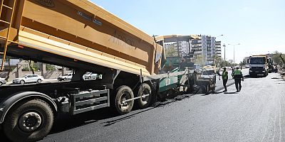 Diyarbakır Büyükşehir Belediyesi asfaltla kentin ana aksları yenilendi