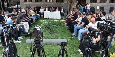 Diyarbakır Büyükşehir ve Sur Belediyelerinden Seçili Basınla Toplantı